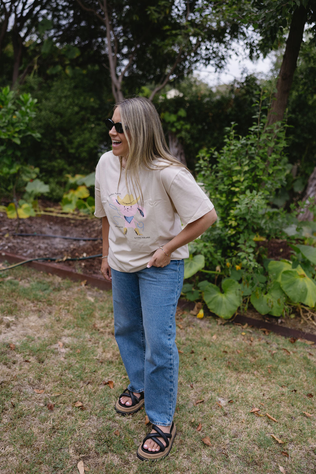 Catch'n Bunnies Tee - Pink (Adult)