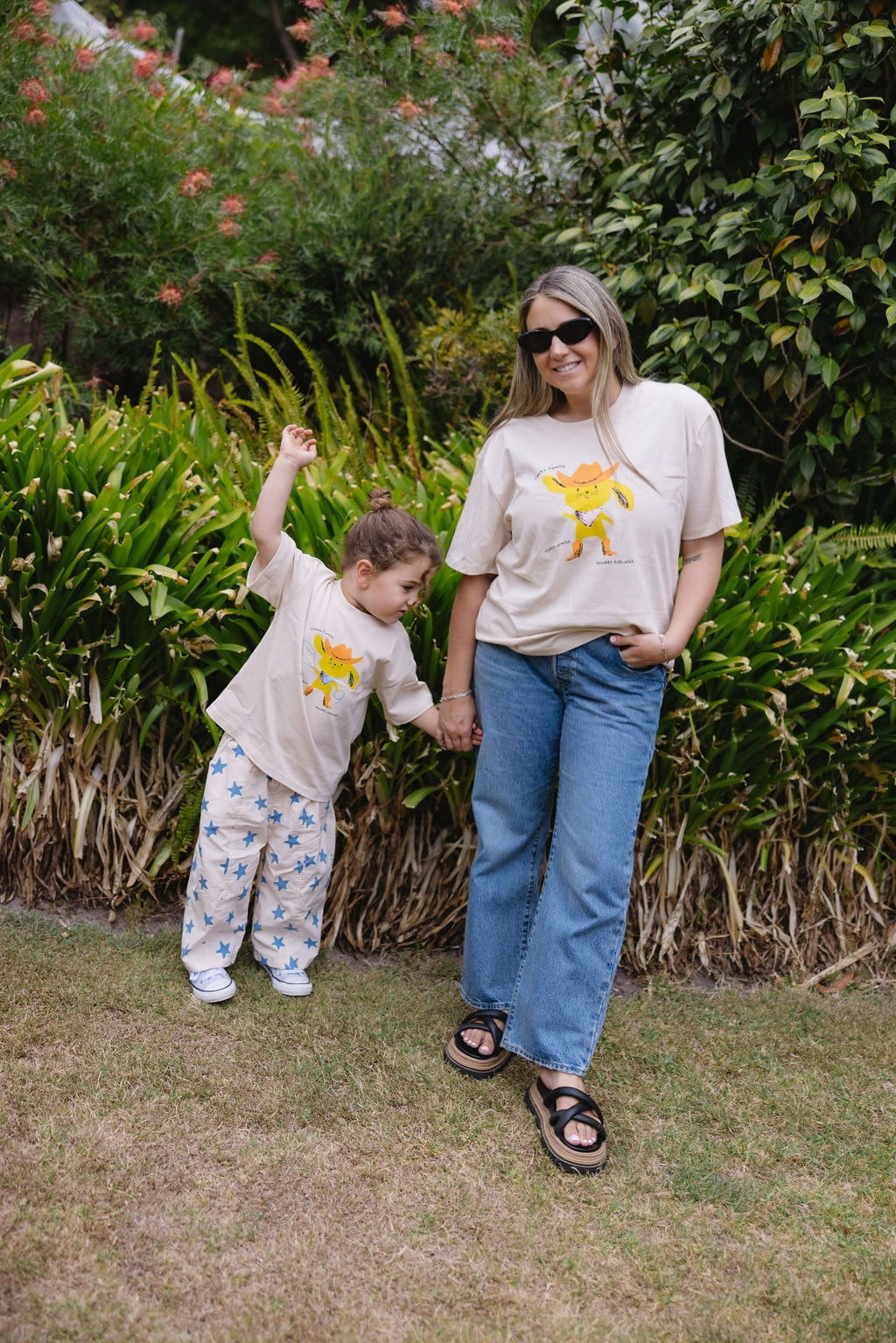 Catch'n Bunnies Tee - Yellow (Adult)